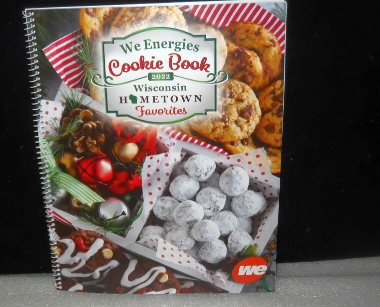 2022 WE Energies Cookie Book Wisconsin Hometown Favorites