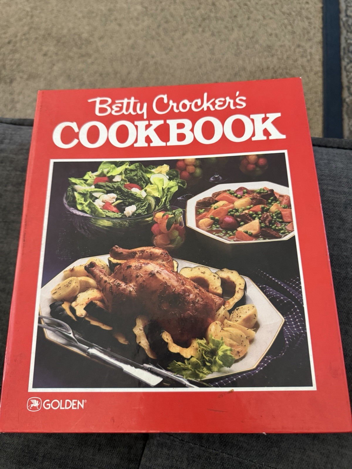 Betty Crocker Betty Crocker’s Cookbook Ring Binder Ring/Wire Bound Golden