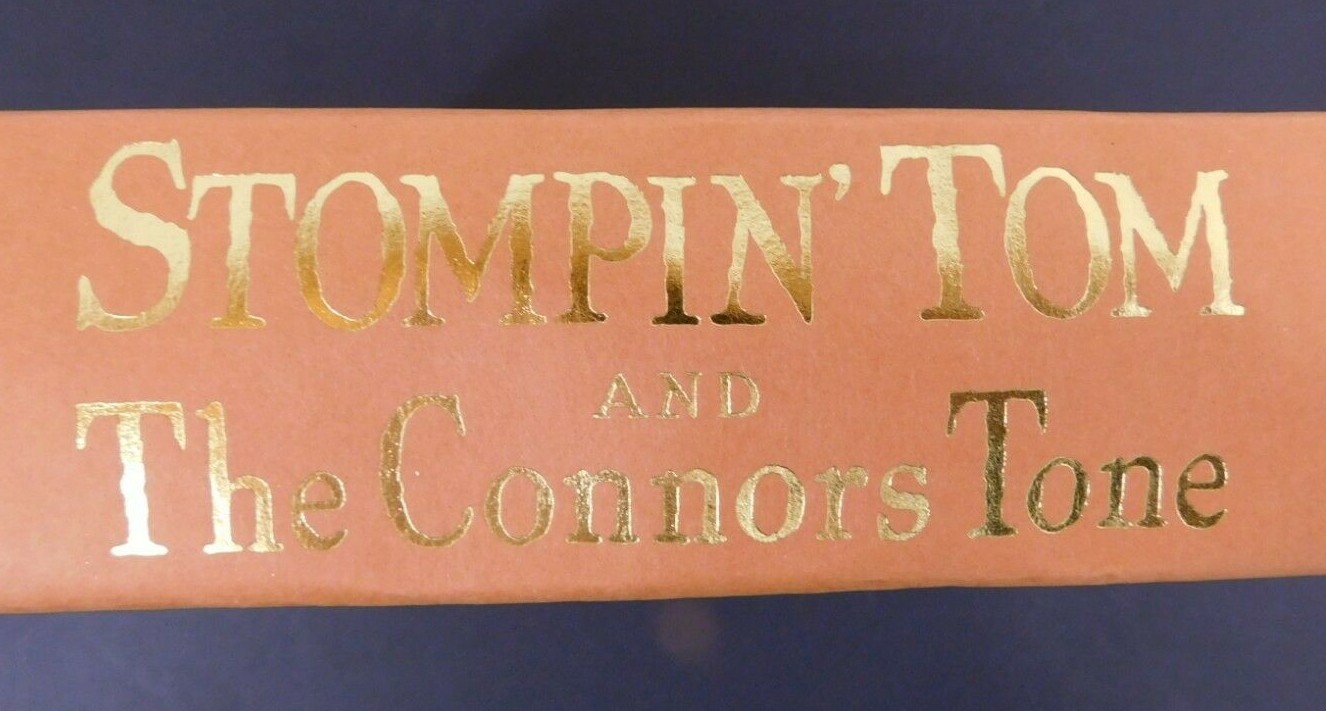STOMPIN’ TOM CONNERS Tone Country Singer 2000 autobiography 648 pages hardcover