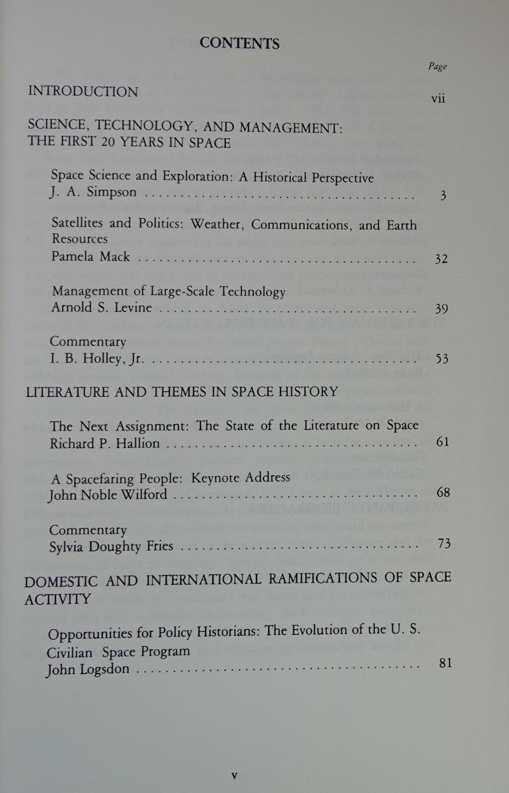 A SPACEFARING PEOPLE: PERSPECTIVES ON EARLY SPACEFLIGHT BY ALEX ROLAND 1985 SC