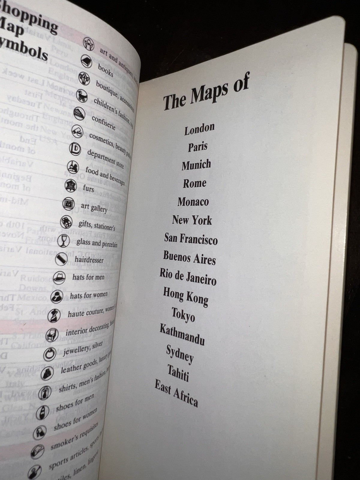 Vintage 1977 IN World Guide – Over 500 Pages In Compact Edition