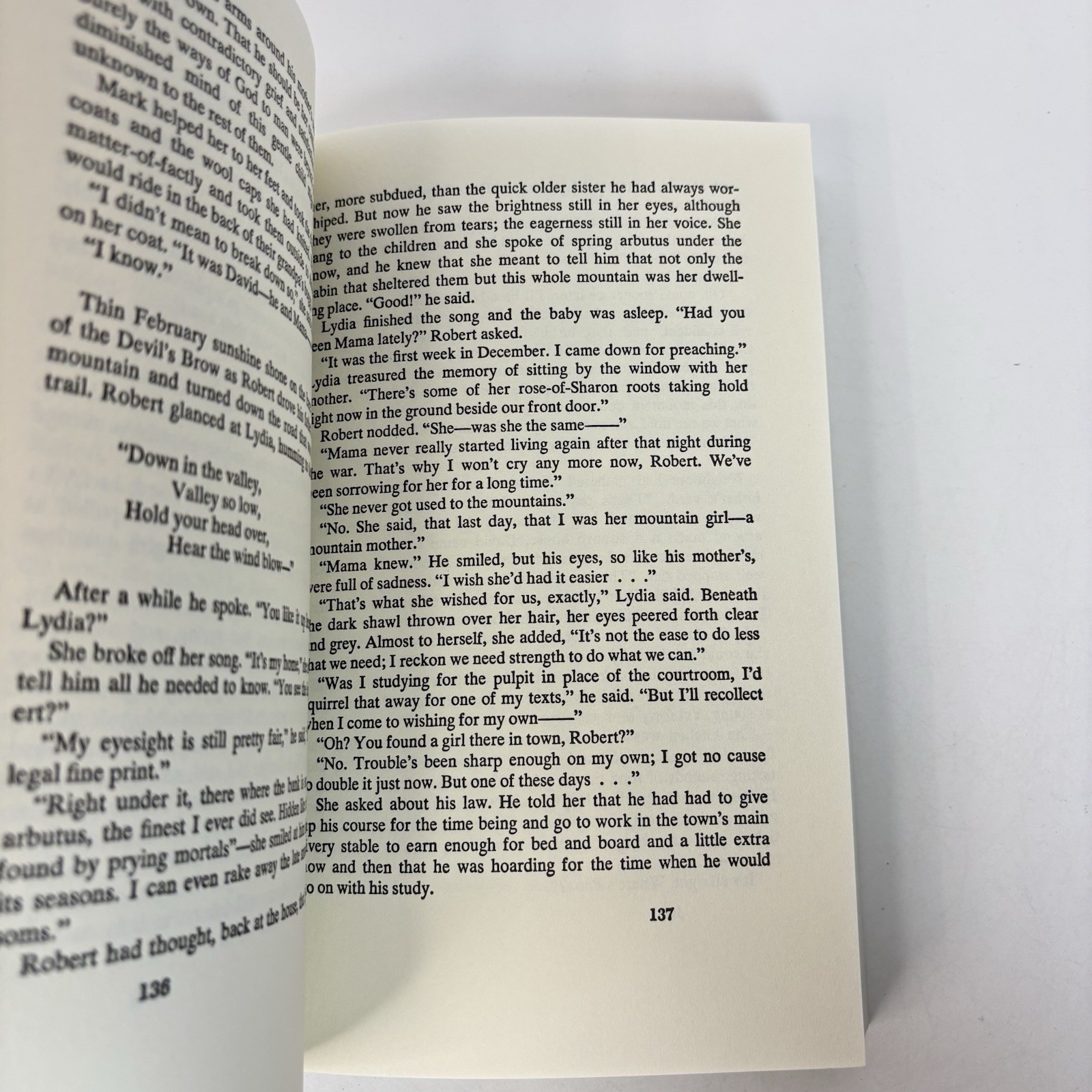 The Tall Woman by Wilma Dykeman SIGNED 1982 40th Printing Trade Paperback 1G