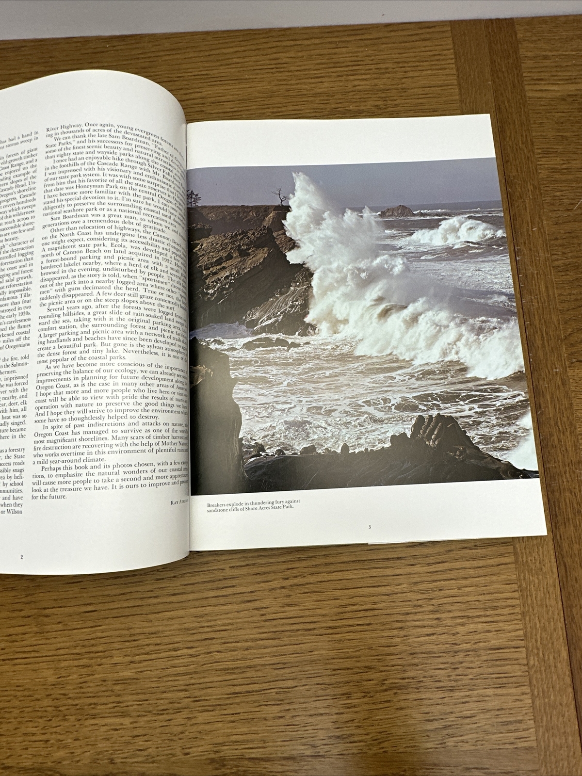OREGON COAST RAY ATKESON / Text By Archie Satterfield Second Printing HC DJ 1972