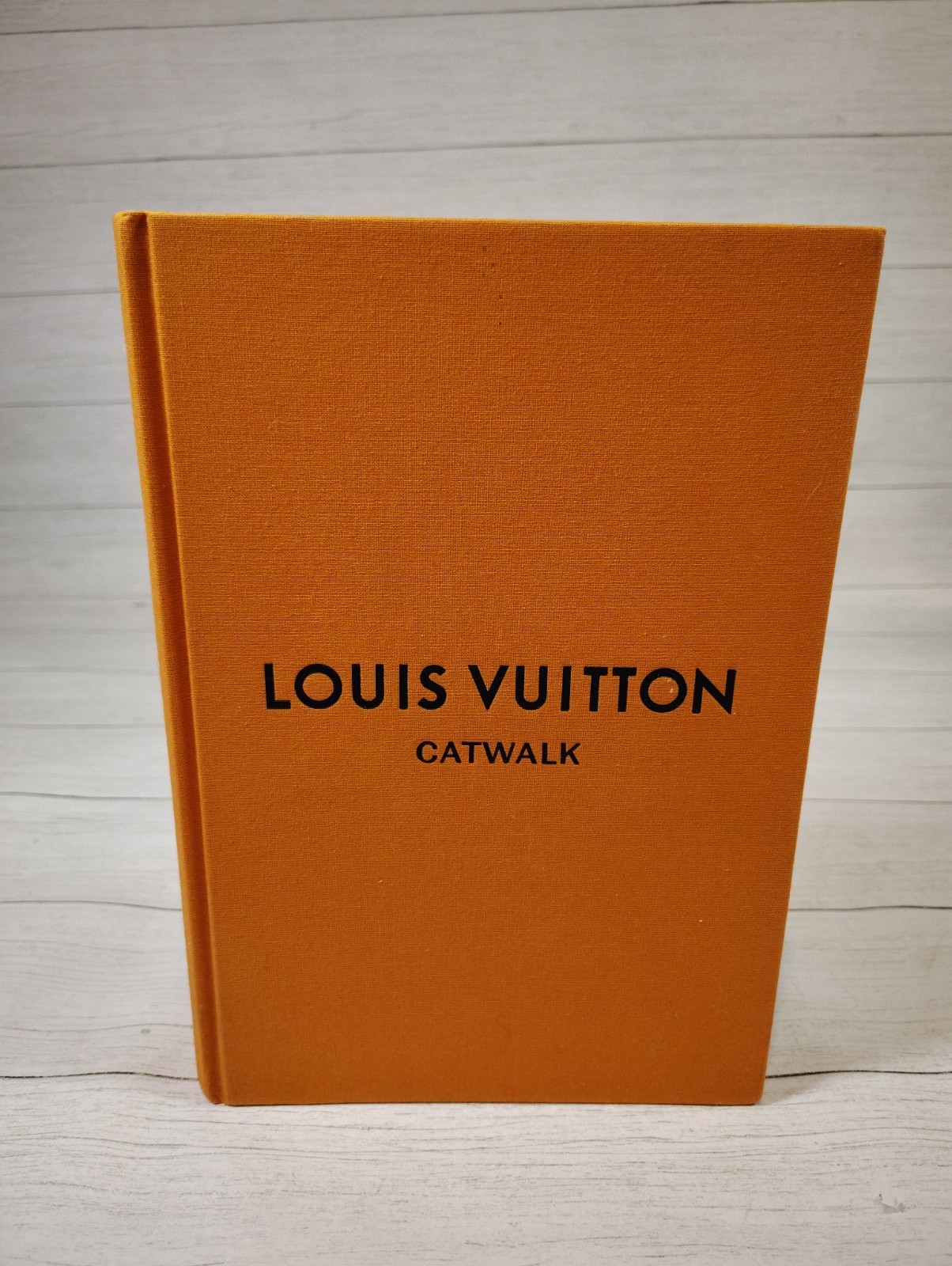Louis Vuitton Catwalk Hardcover Book Thames & Hudson Table Decor Used Good