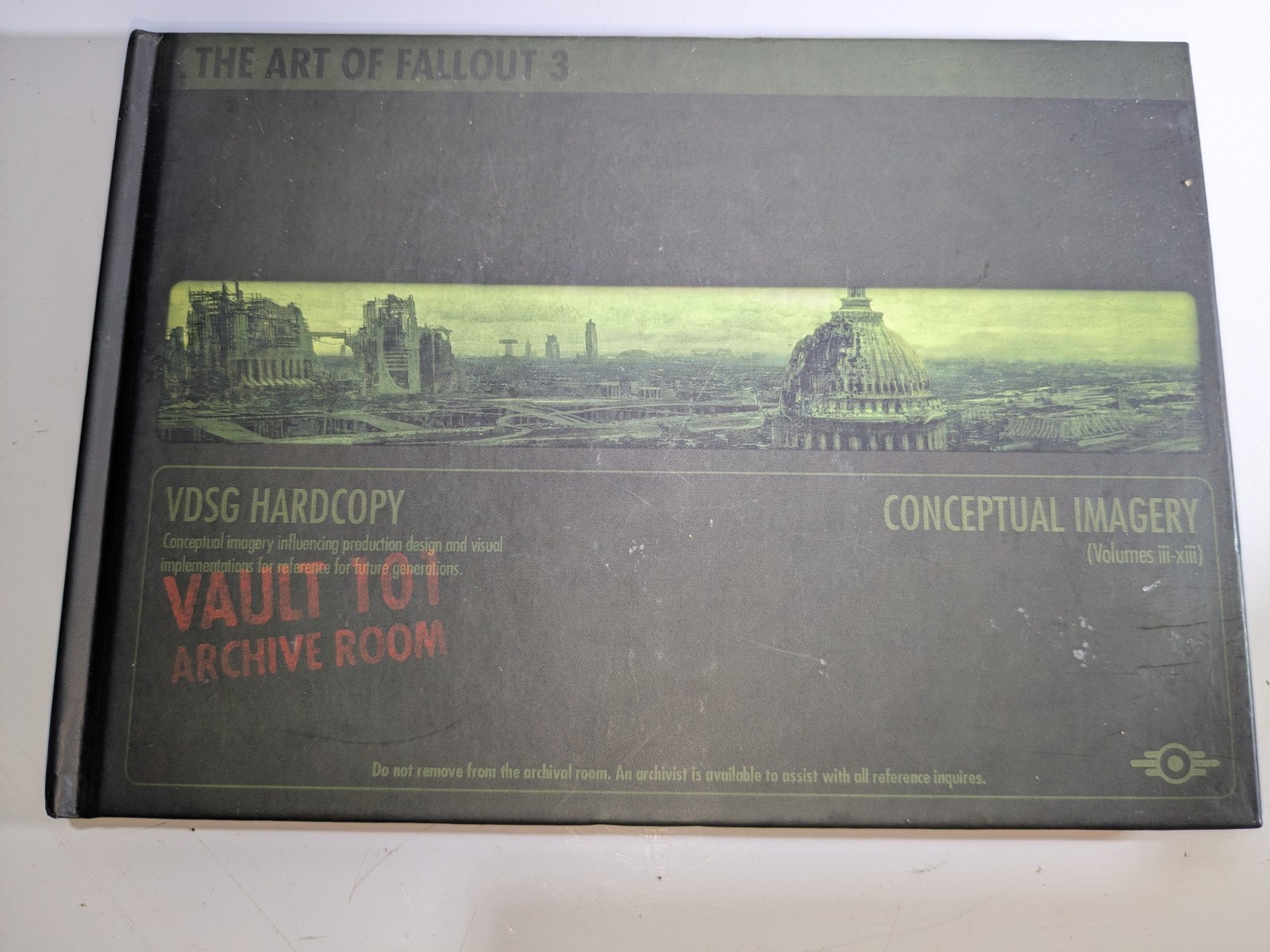 The Art of Fallout 3 Hardcover Concept Art Book Collector’s Edition 2008 Dents
