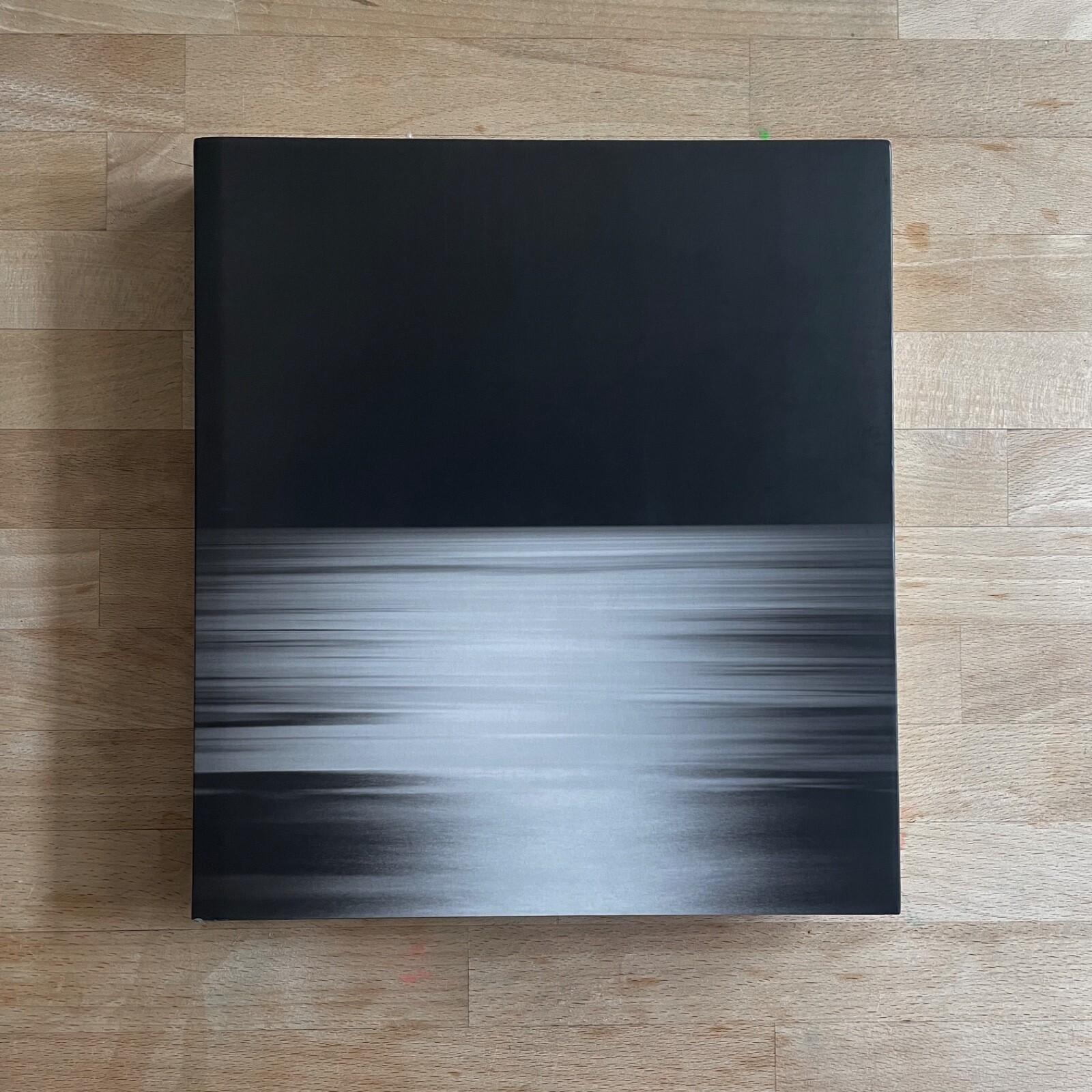 [signed] Hiroshi Sugimoto: Seascapes – Damiani – VERY RARE