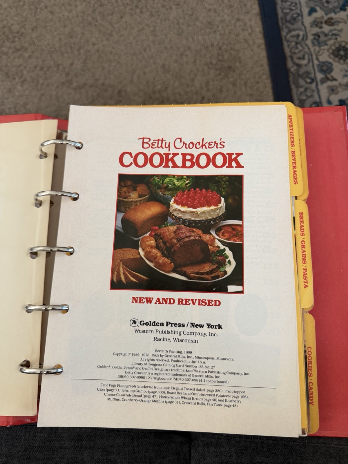 Betty Crocker Betty Crocker’s Cookbook Ring Binder Ring/Wire Bound Golden