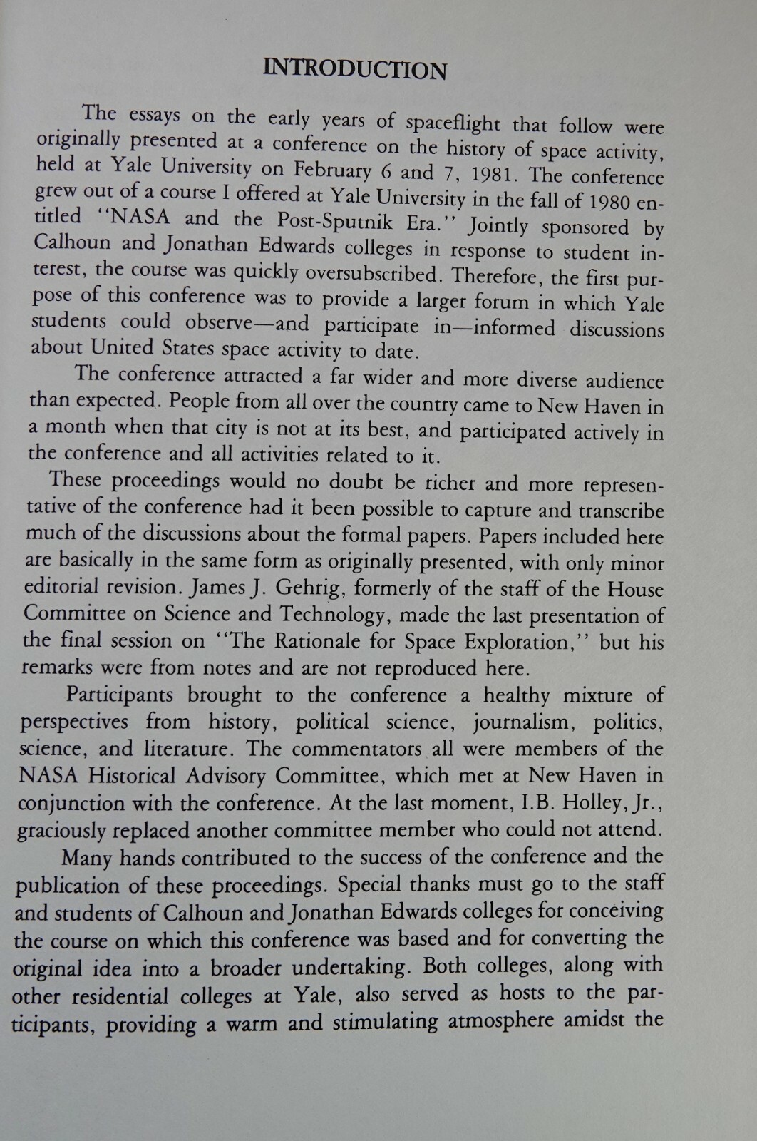 A SPACEFARING PEOPLE: PERSPECTIVES ON EARLY SPACEFLIGHT BY ALEX ROLAND 1985 SC