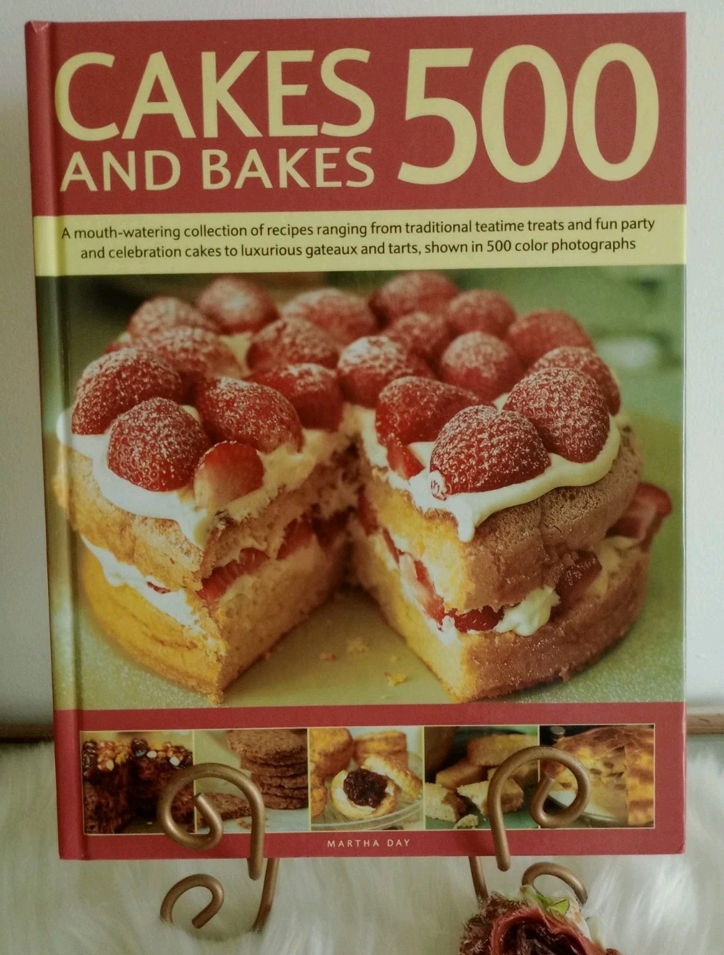 Cakes And Bakes 500 Recipe Collection of Delicious Cake Baking Cooking Kitchen