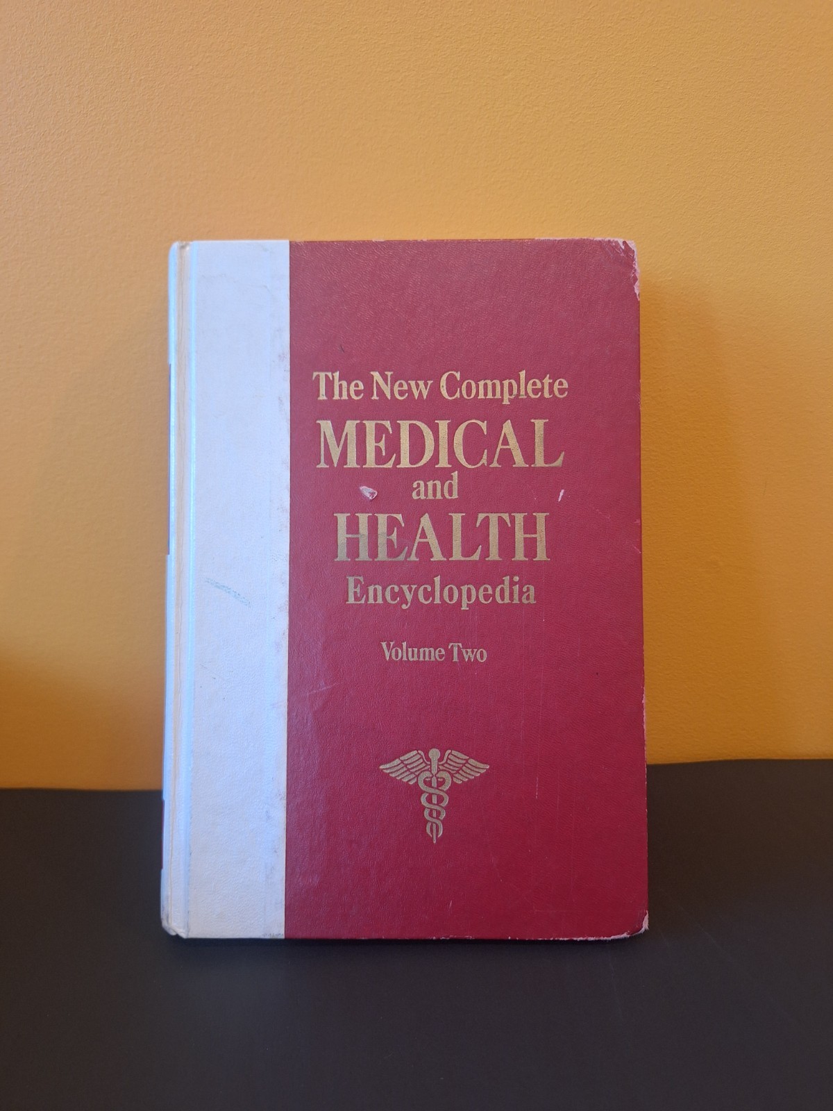 The New Complete Medical and Health Encyclopedia Volume Two 2000