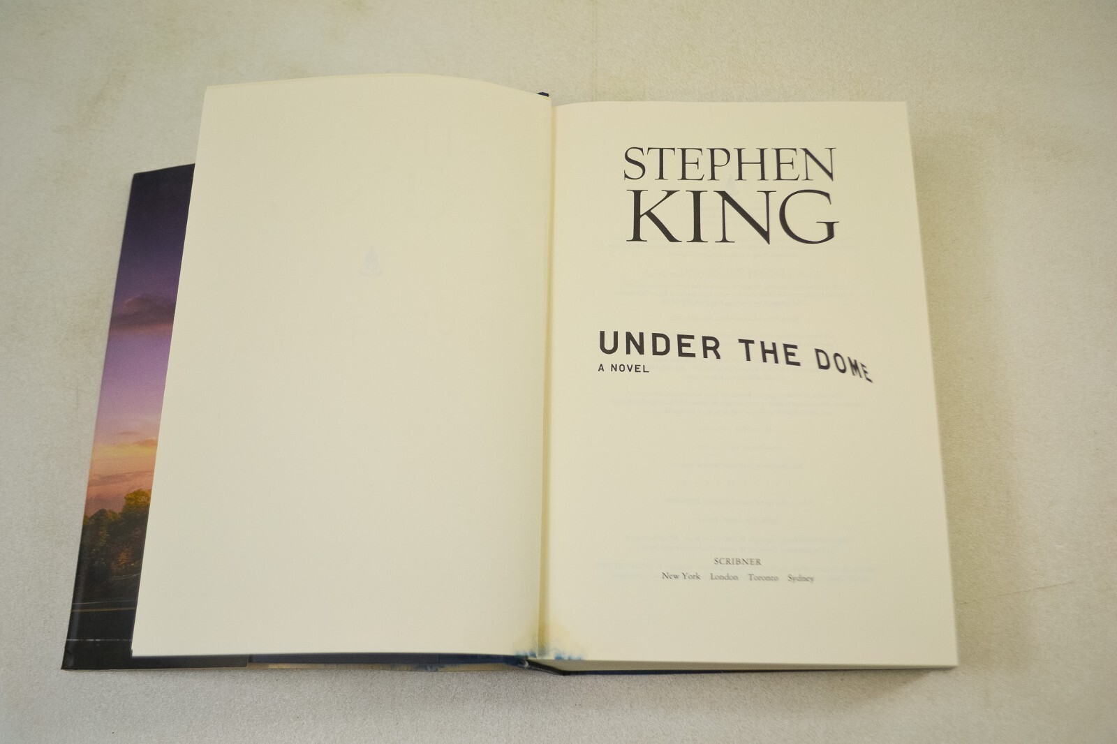 Under the Dome 2009 1st Edition First Printing Stephen King Hardcover