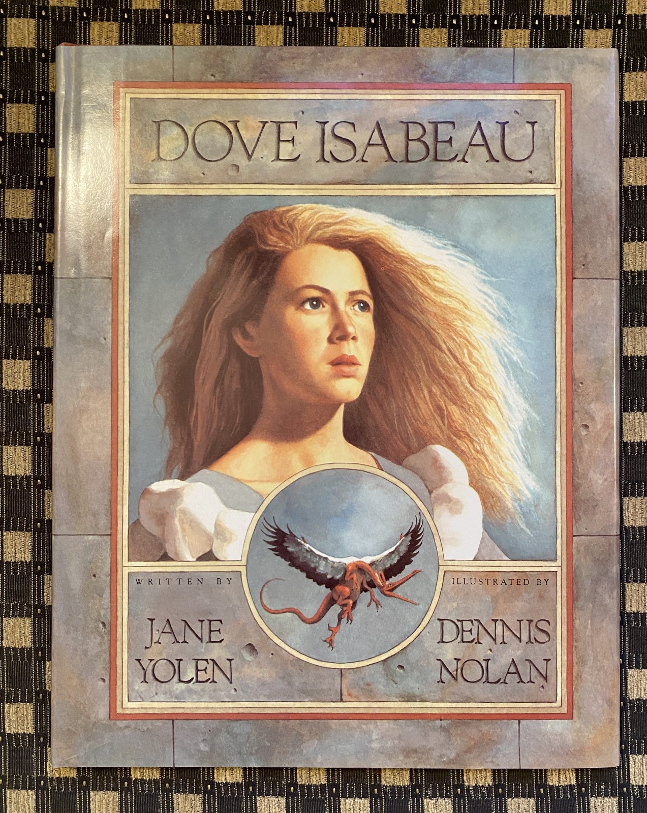 Signed by illustrator Dennis Nolan Dove Isabeau by Jane Yolen 1st
