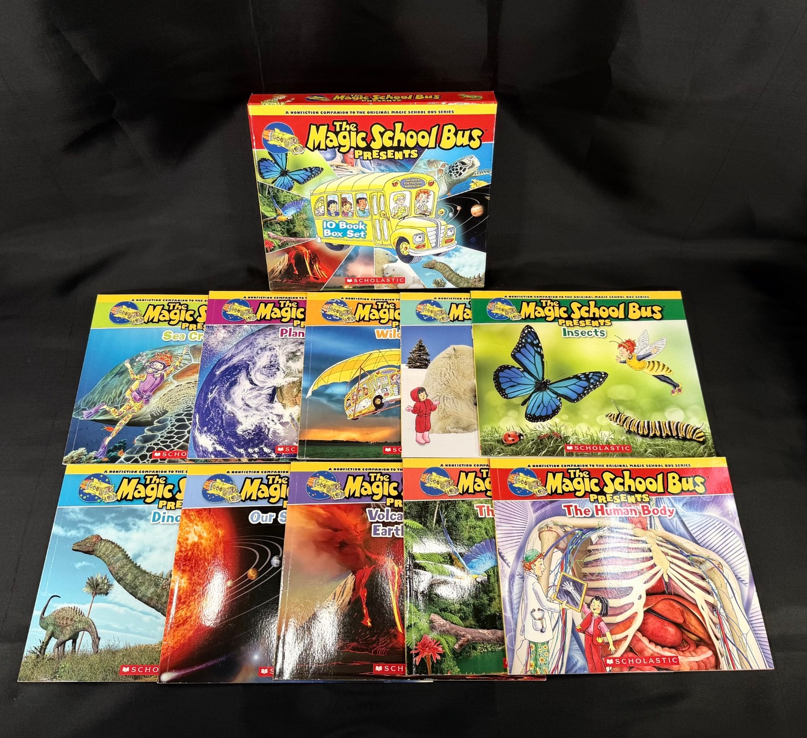 Magic School Bus Presents 10-Book Set 2021 Paperbacks with Case Scholastic Inc.