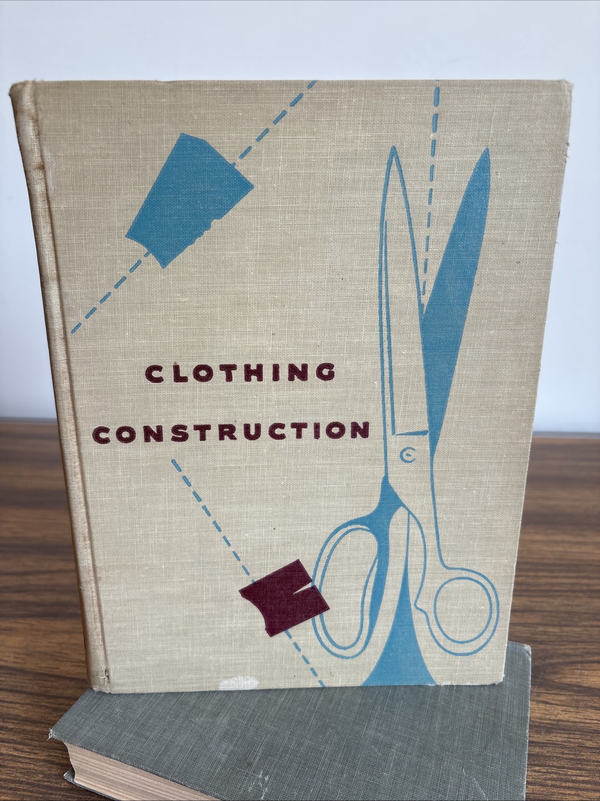 Clothing Construction Evelyn A. Mansfield 1953 Sewing Guide Houghton Mifflin