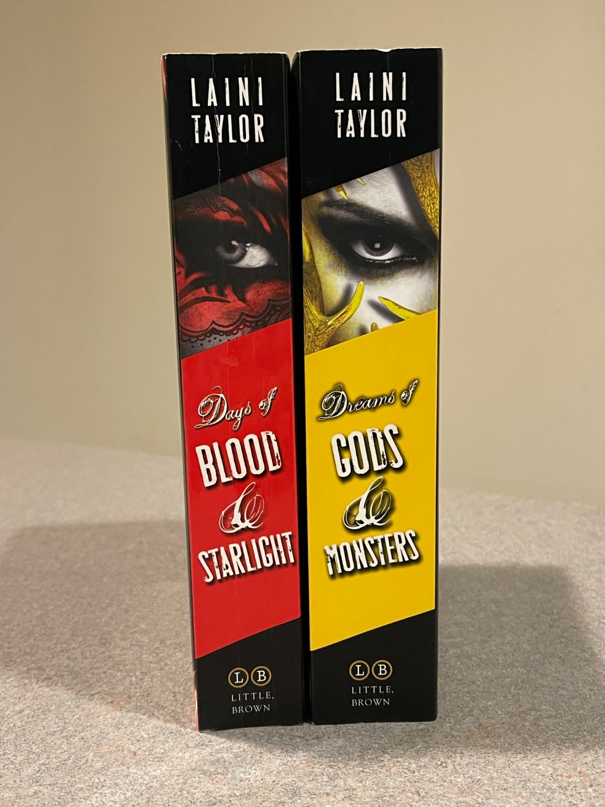 Days of Blood & Starlight + Dreams Gods Monsters (Daughter Smoke Bone 2 Book Lot