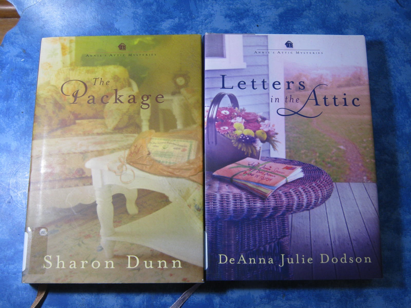 LOT OF 7 ANNIE’S ATTIC MYSTERIES Inspirational Fiction HCDJ 2013 VGC