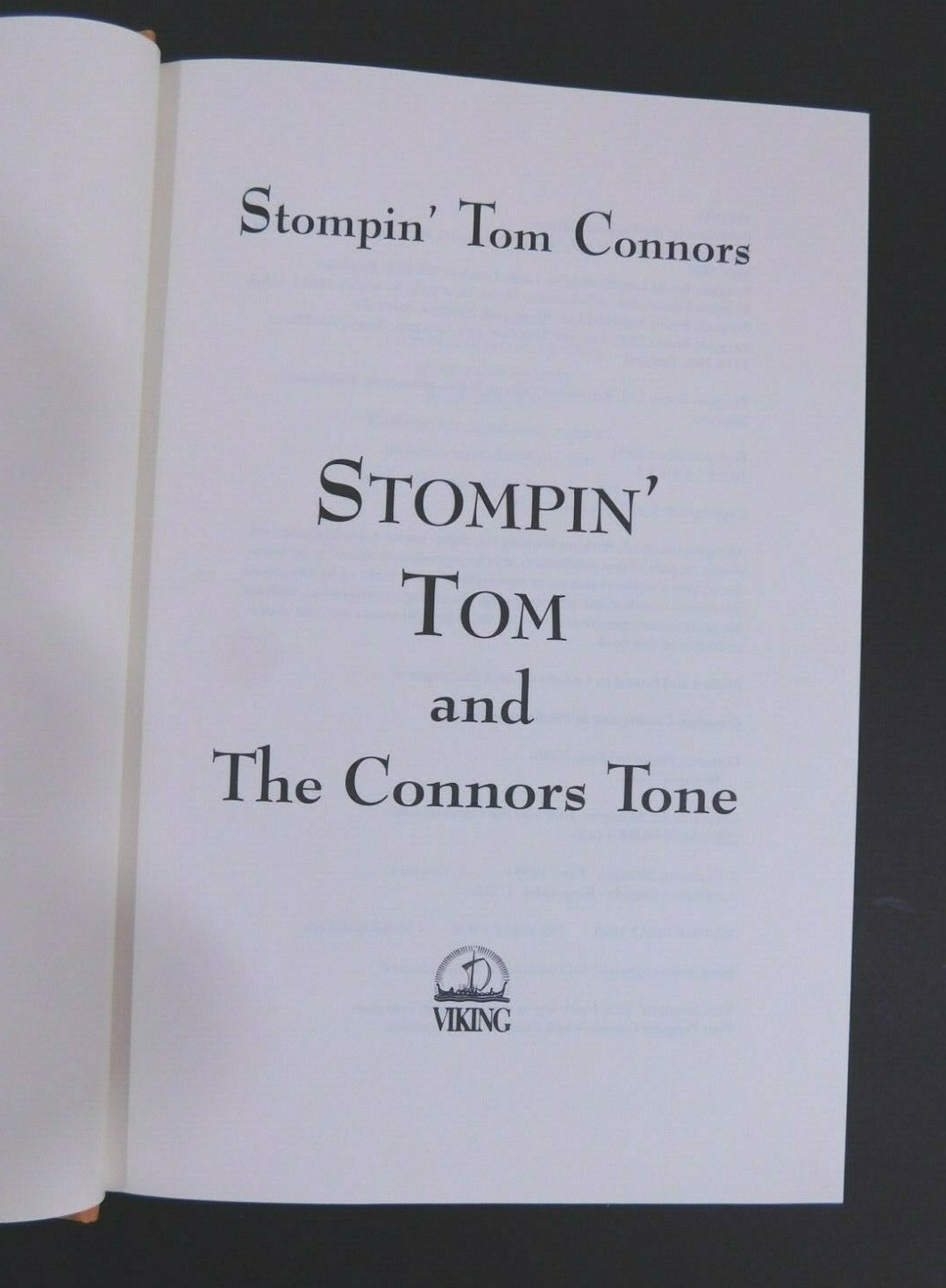 STOMPIN’ TOM CONNERS Tone Country Singer 2000 autobiography 648 pages hardcover