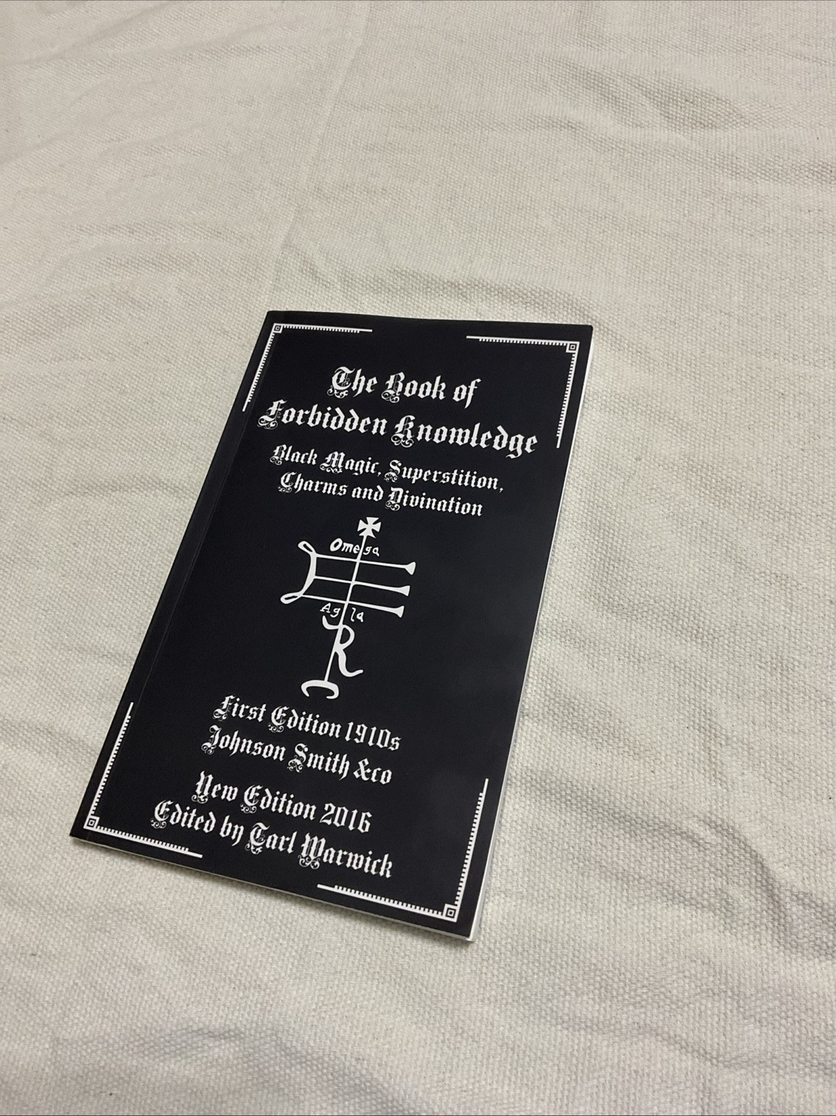 The Book of Forbidden Knowledge: – Paperback, by Smith &co Johnson; – Very Good