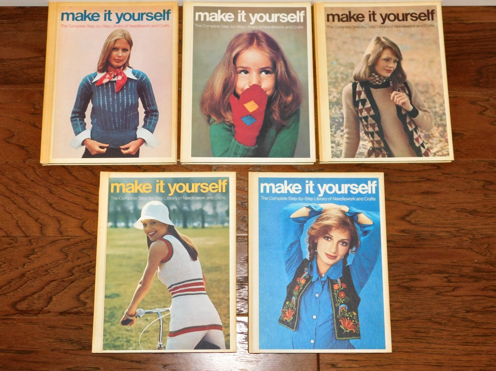 VNTG! FULL SET 20 Make It Yourself Step-by-Step Library of Needlework & Crafts