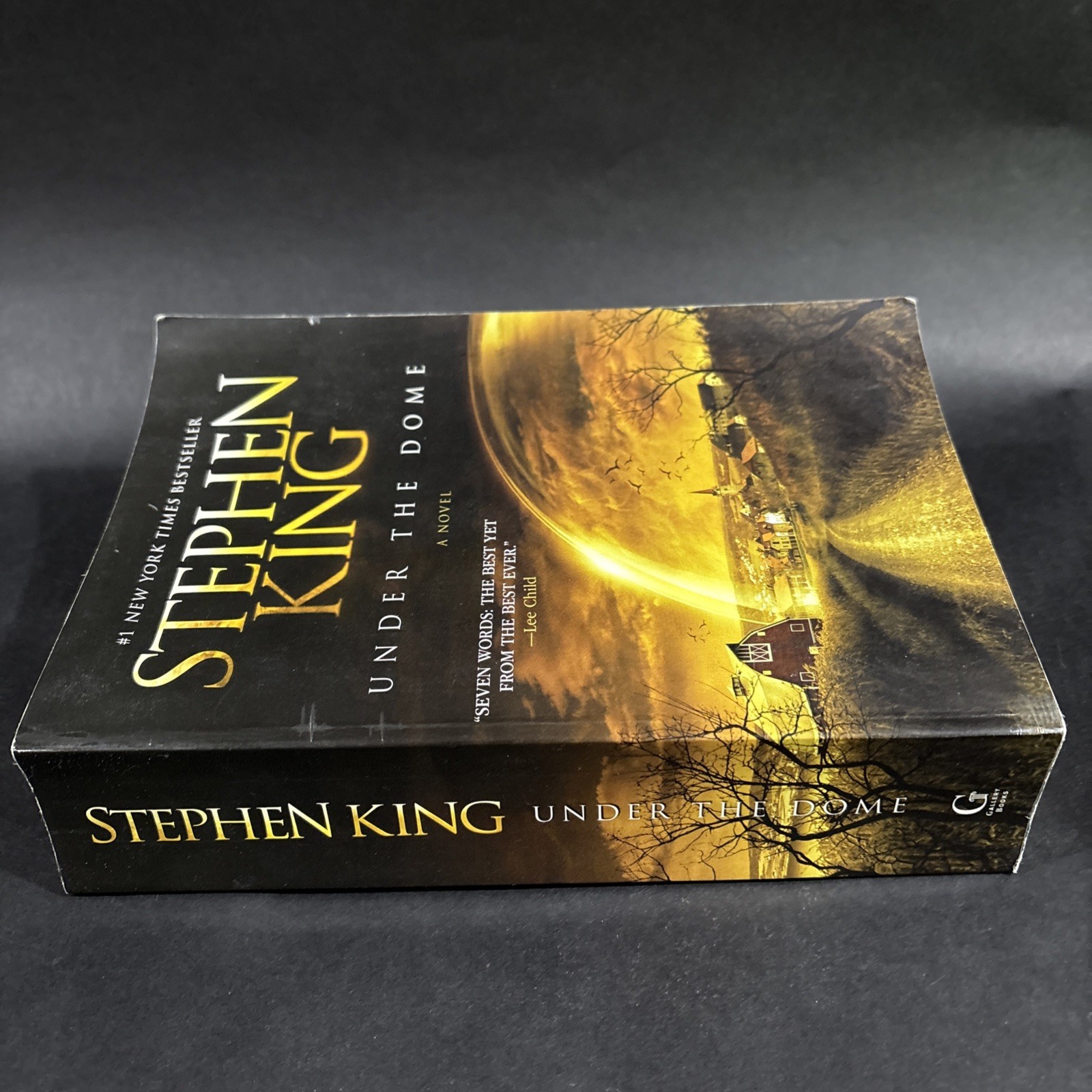 Stephen King-Under The Dome- Paperback Novel Gallery Books 2009