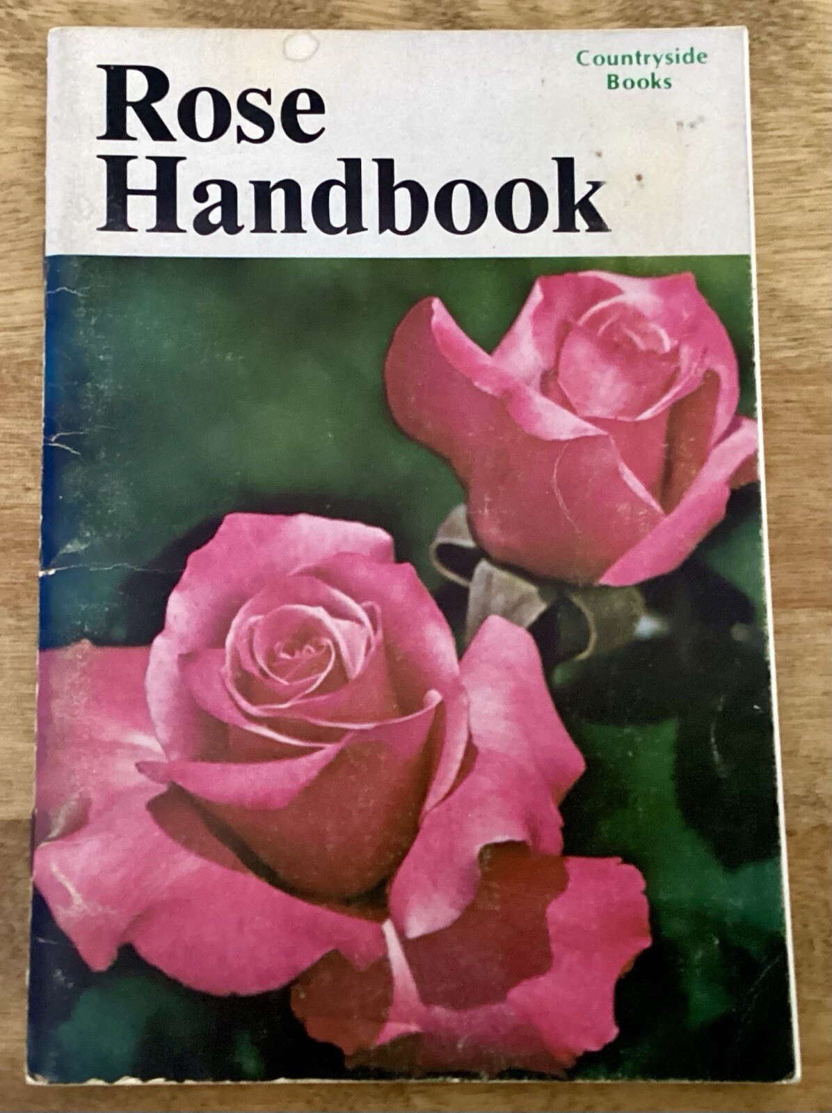 VTG ROSE HANDBOOK, 1977, Ed Fink, Countryside Books