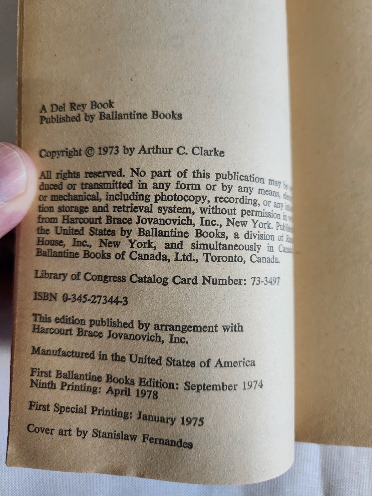 5 VTG Arthur C. Clarke Paperbacks – Earthlight, Childhood’s End, White Heart +