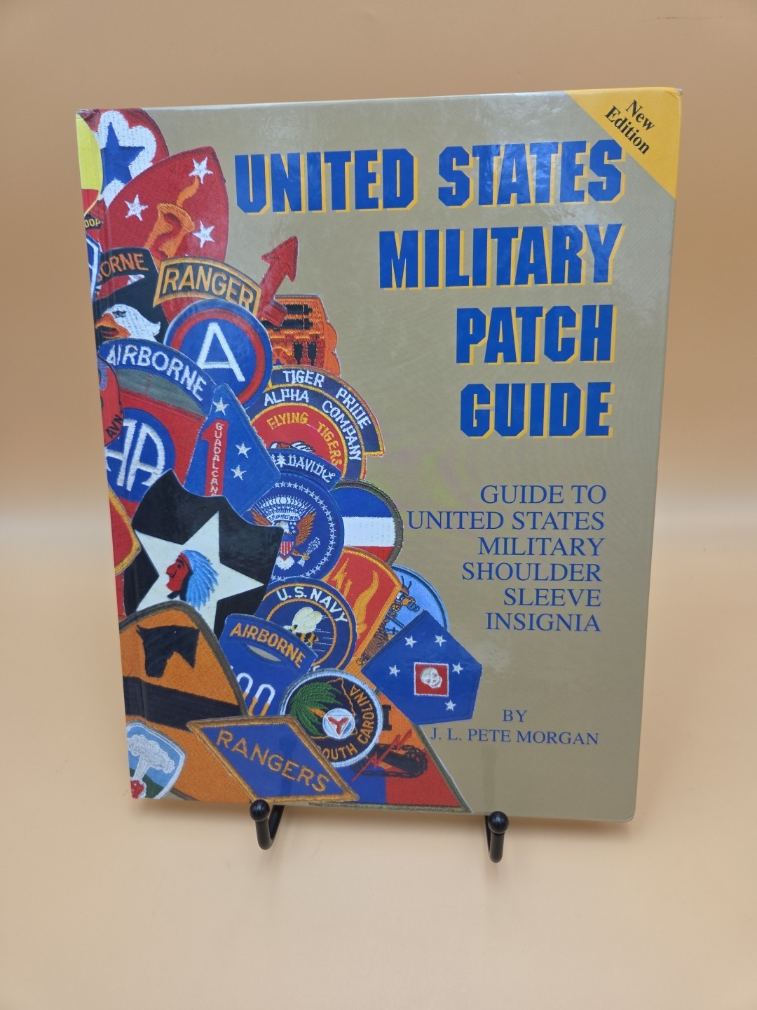 United States Military Patch Guide – Hardcover By Morgan, J L Pete – VERY GOOD
