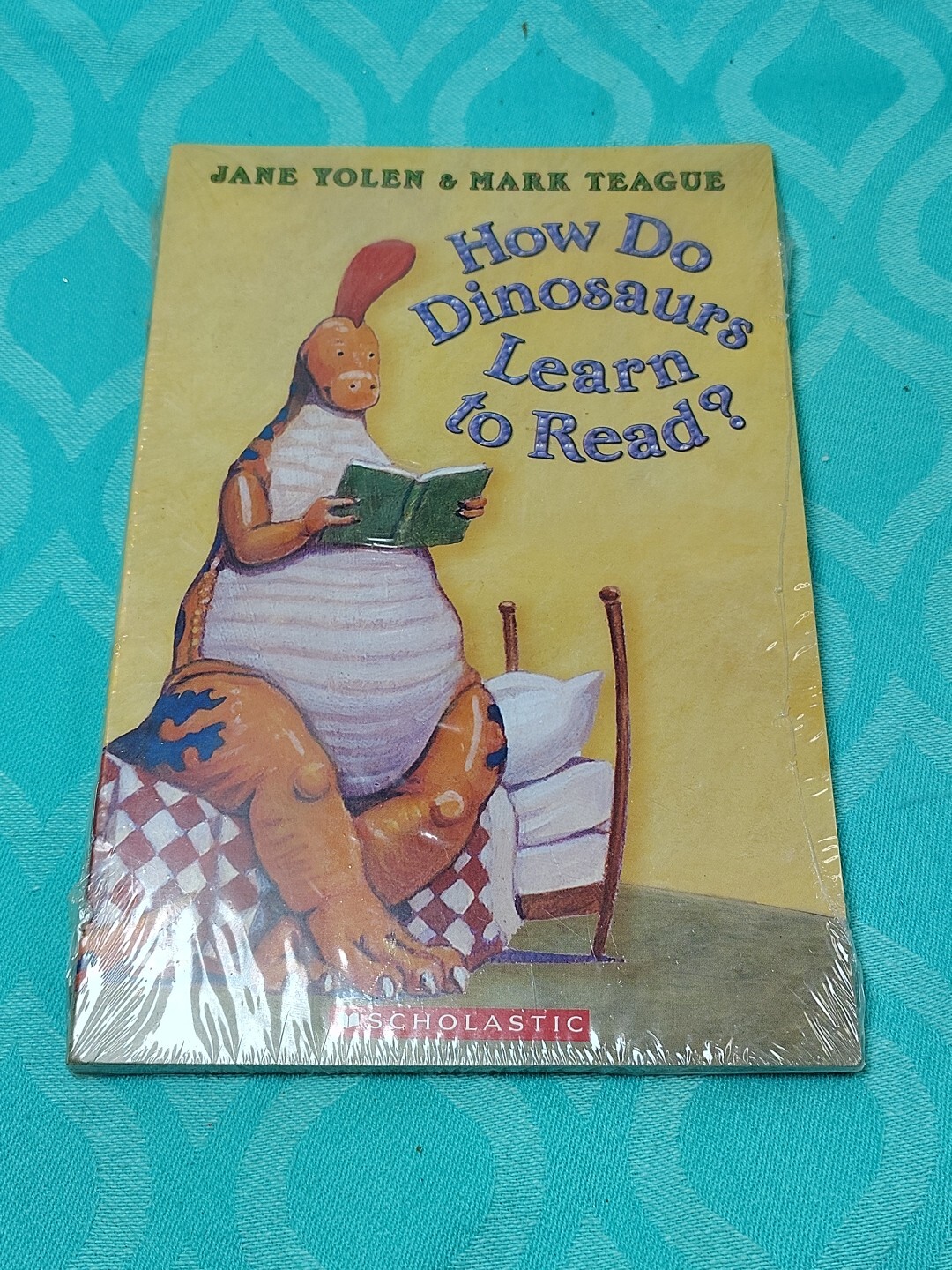 How Do Dinosaurs Learn to Read? by Jane Yolen; Mark Teague Factory Sealed New
