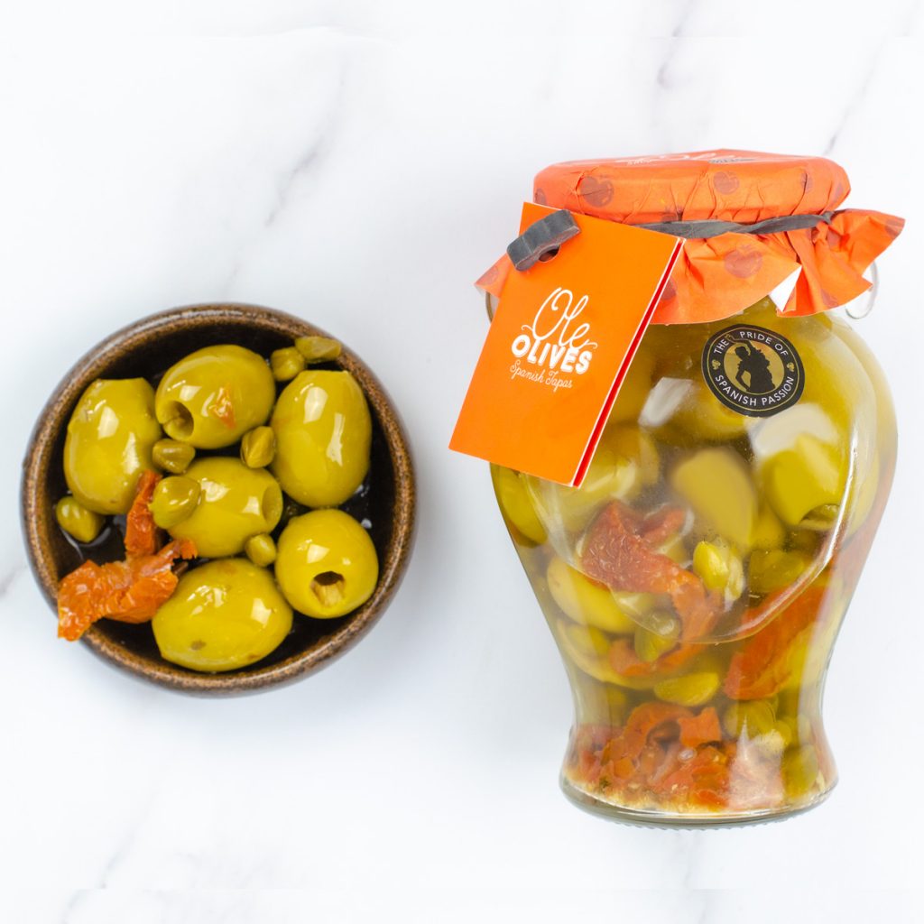 GORDAL OLIVES WITH DRIED TOMATO & CAPERS IN OLIVE OIL 580CC Spanish